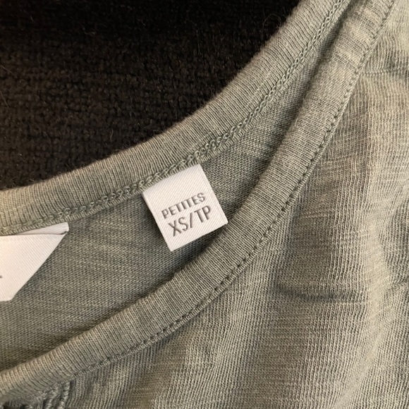 Women’s Reitmans Tank Top - Picture 2 of 2